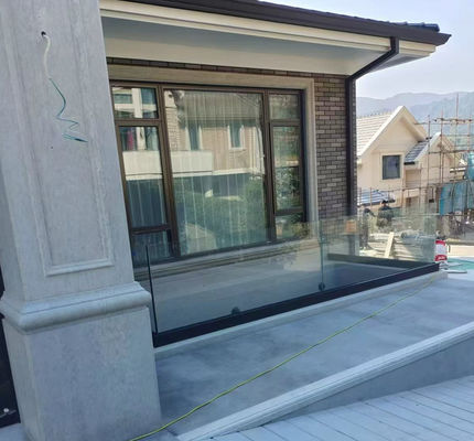 Ban công nhôm U Channel Glass Railing U Channel Balustrade bền vững