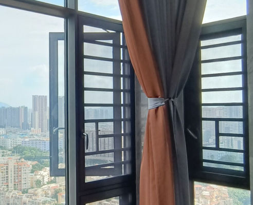 Hình khung nhôm lơ lửng cửa sổ tùy chỉnh với kính cách nhiệt
