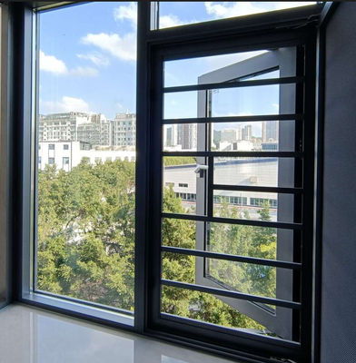 High Grade Aluminium Swing Window Với Multi Point Locking Và Tempered Insulated Glass