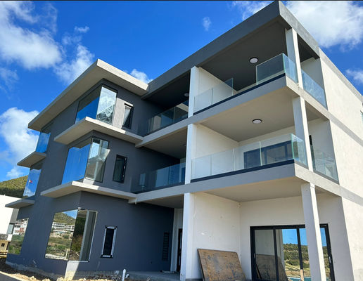 Đường rào kính nhôm đen U Channel Đường rào kính nhôm ổn định