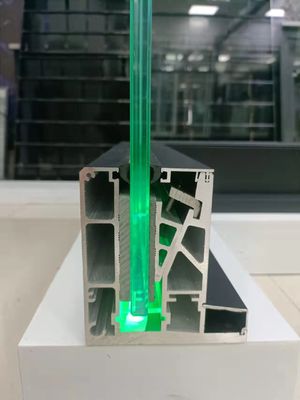 12mm cầu thang không khung kính ban công hàng rào U kênh với đèn LED