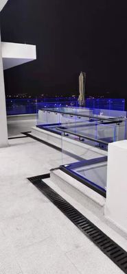Đường rào kính U Channel Aluminium hiện đại Đường rào balcony kính không khung tùy chỉnh