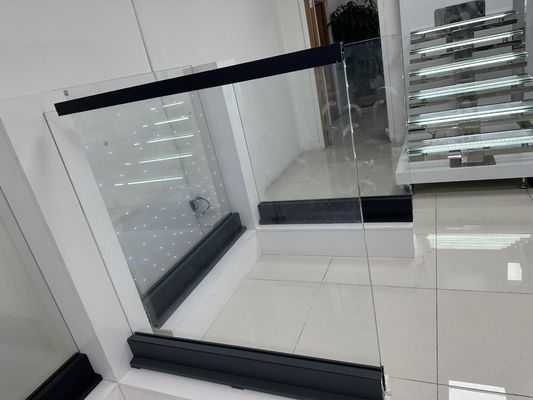 Aluminium U Channel Glass Balustrade chống thời tiết cho ngoài trời