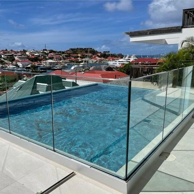 Thiết kế hiện đại Glass hàng rào ban công Handrail U Channel Glass Railing For Indoor Outdoor