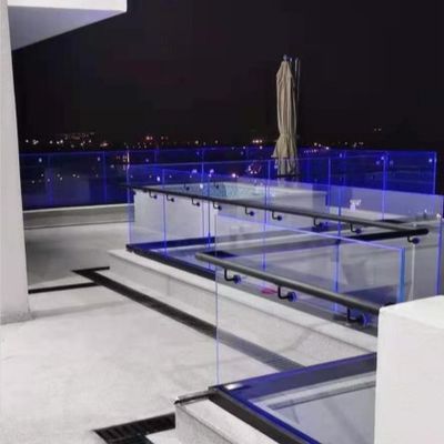 Hệ thống U Channel kính cường lực 800-1200mm ổn định với tay vịn nhôm đảm bảo an toàn và tính thẩm mỹ