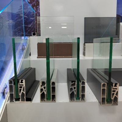 Đường rào sàn kính hiện đại ngoài trời kính nóng U Channel không khung 12-20mm Balcony Balustrades
