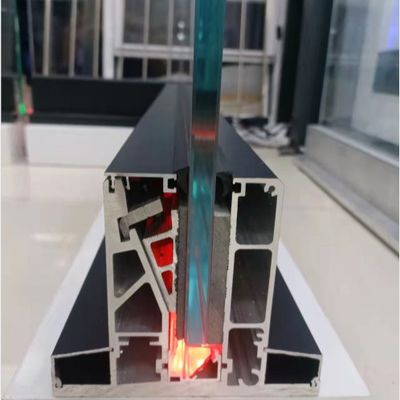 Mở nhìn không khung thủy tinh hàng rào ban công Balustrade thủy tinh U kênh với đèn LED