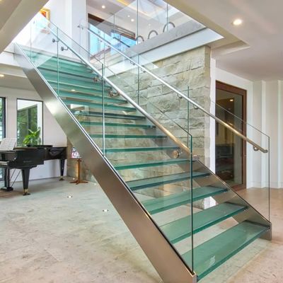 Hình dạng tùy chỉnh Thiết kế cầu thang nổi với hàng rào kính 10mm Chọn độ dày kính