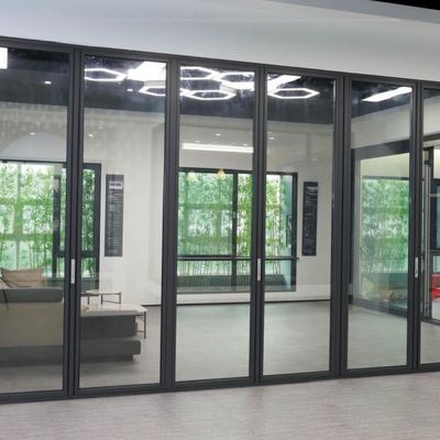 Khách hàng chống nước khung nhôm cửa gấp đôi với độ bền cao và hiệu quả năng lượng