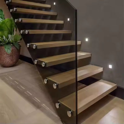 Laminated Glass Tread Thang nổi có thể tùy chỉnh với Solid Carbon Steel Stringer