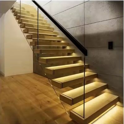 Thang gỗ nổi trong nhà thiết kế thanh lịch với chân gỗ sồi đỏ / gỗ sồi trắng